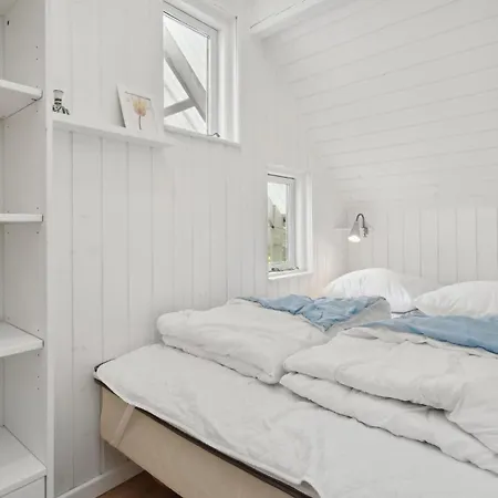 Holiday home Gorgeous In With Kitchen Hejls