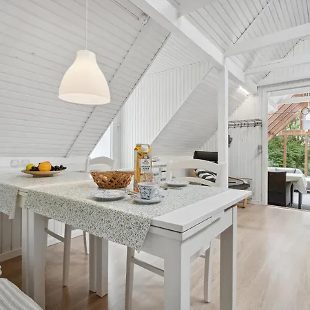 Holiday home Gorgeous In With Kitchen